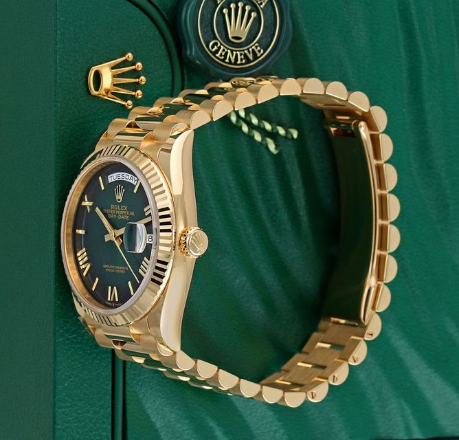 Rolex Day-Date 36 128238 Image 2